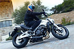 Suzuki GSR600 — новейшая разработка SUZUKI в классе городских мотоциклов